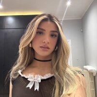 8 Mikaelly Xxl photo